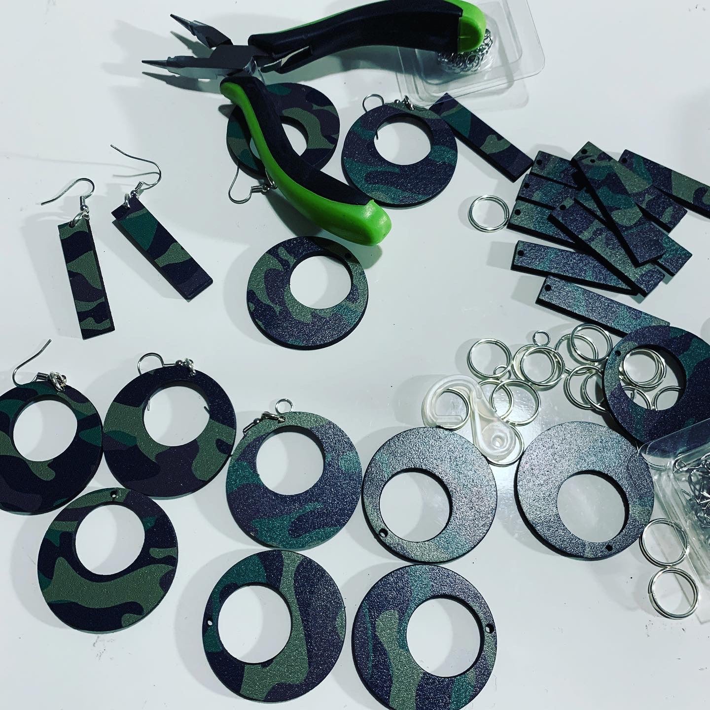 Alabama Brawl Folded Chair Earrings