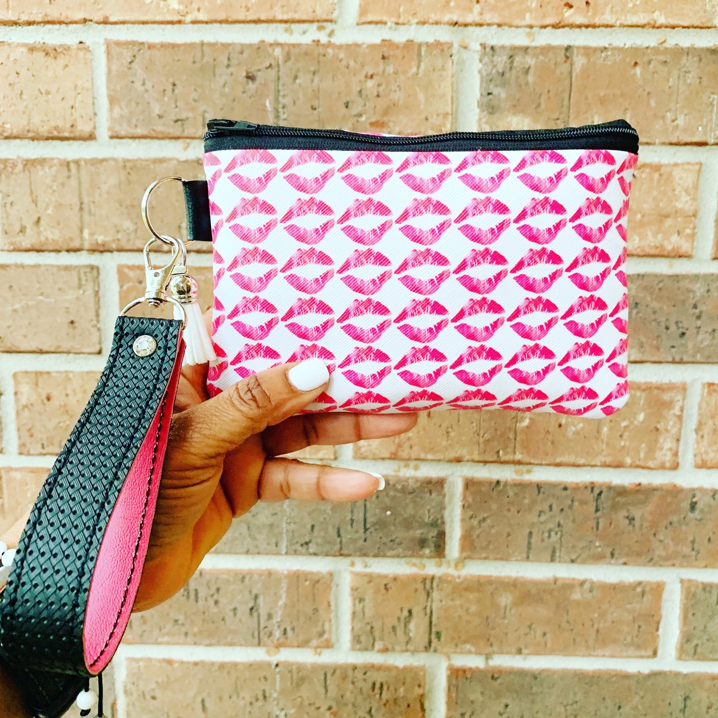 Chique Wristlet Bag