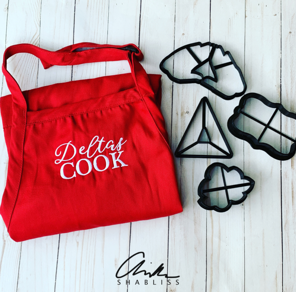 Mids Up and Pyramid Cookie Cutter Set for Delta Sigma Theta Sorority, Incorporated