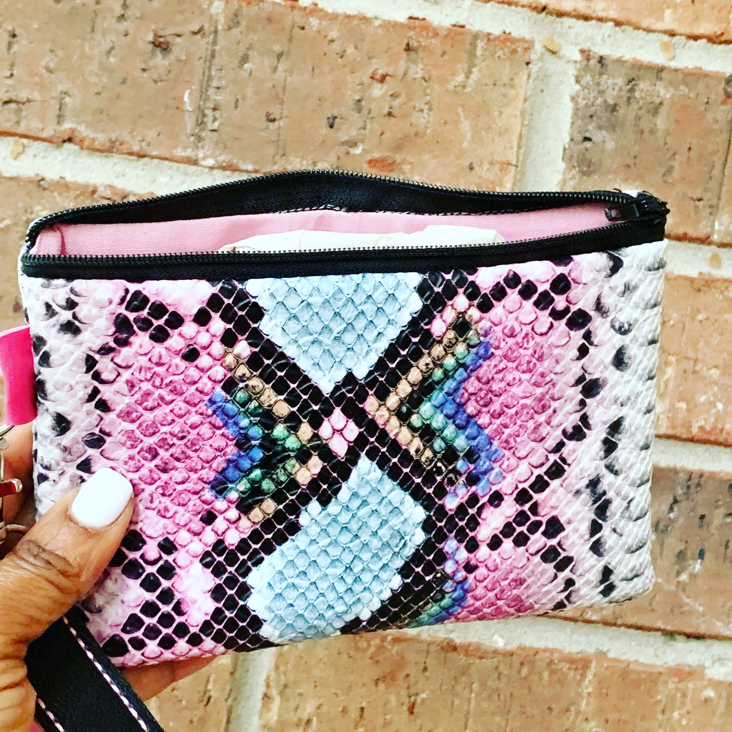 Chique Wristlet Bag